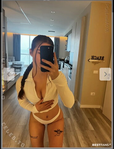 saraacorteiz nude photo 10