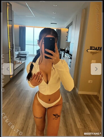 saraacorteiz nude photo 9