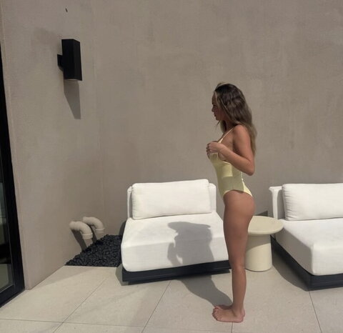 Sarabella Harris nude photo 40