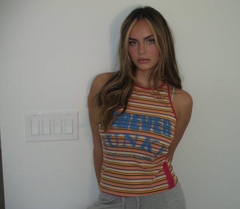 Sarabella Harris nude photo 4