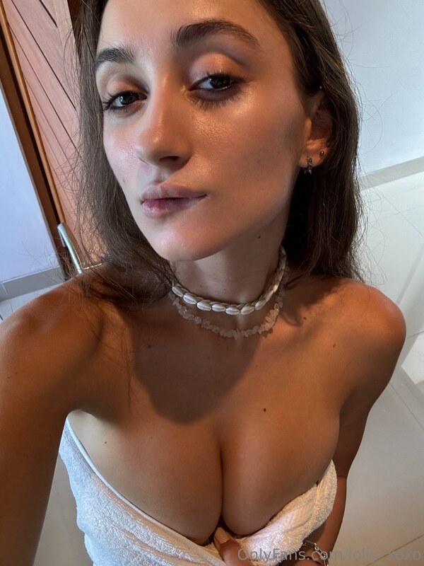 sara_bernal nude photo 3