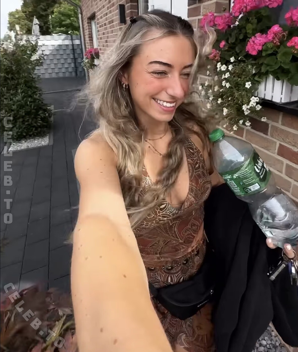 Sara.gnza nude photo 1