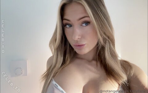 Sarah Angelina nude photo 23