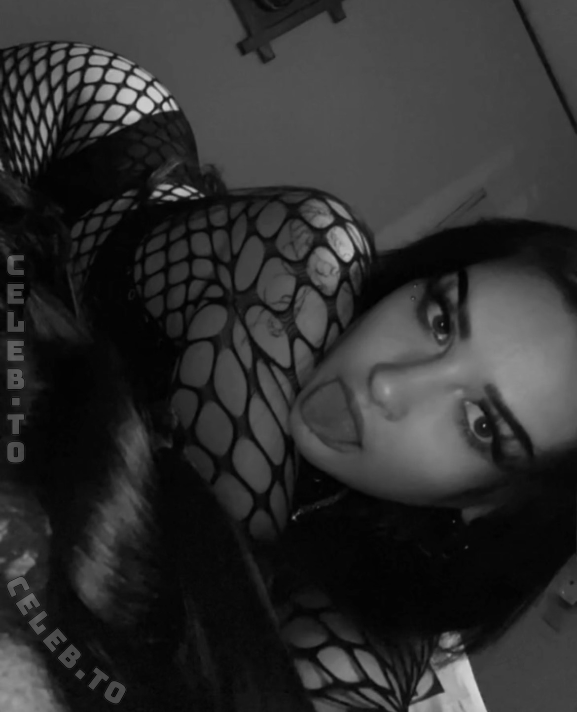 Sarah / blckbtyy / urluvv.sarah nude photo 7