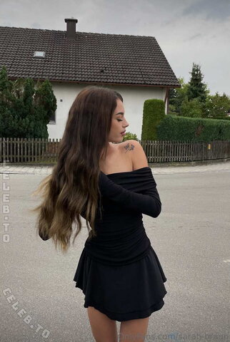 sarah-braun nude photo 15