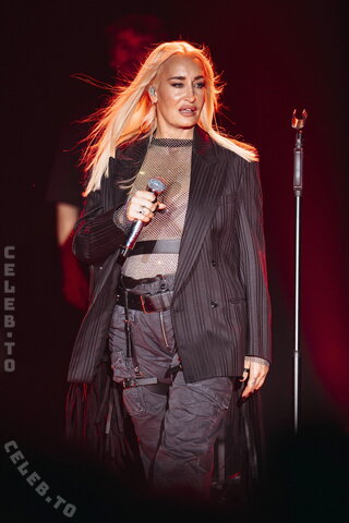 Sarah Connor nude photo 37