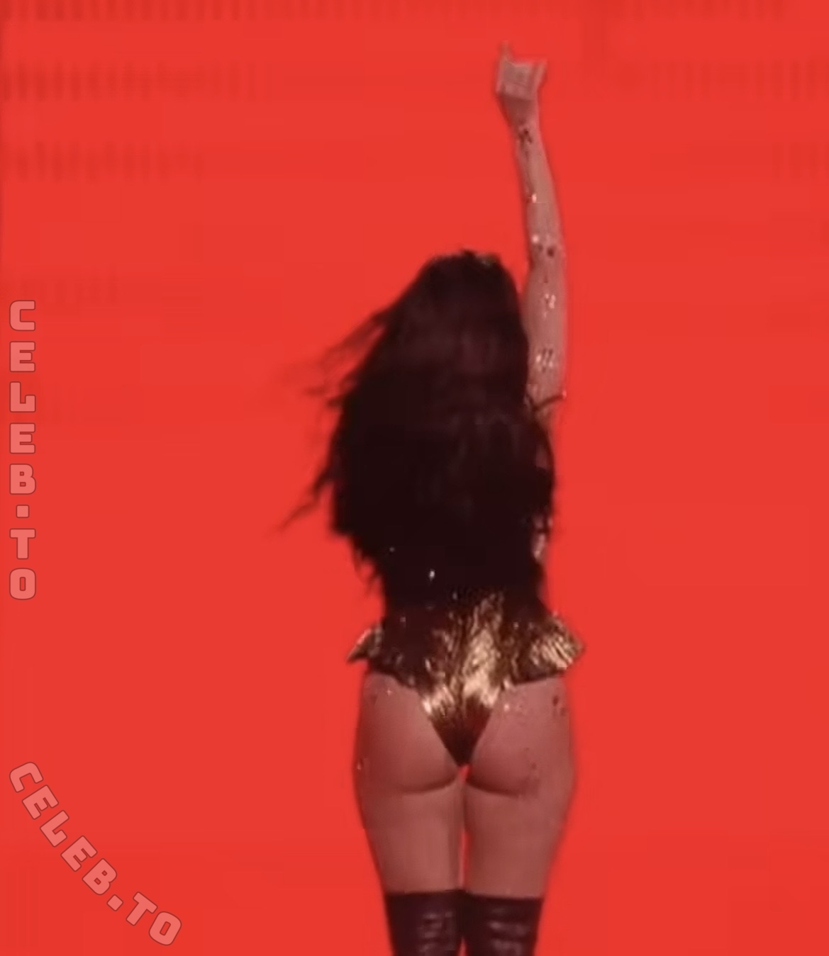 Sarah Engels nude photo 1