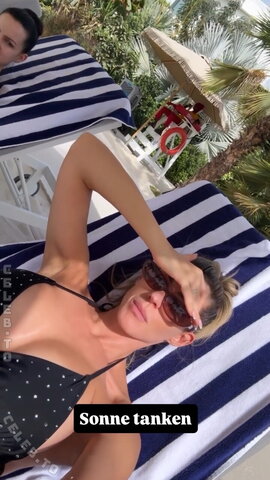 Sarah Harrison nude photo 35