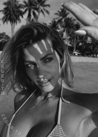 Sarah Harrison nude photo 57