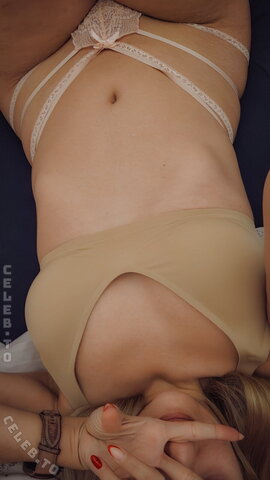 Sarah Milkowski nude photo 73