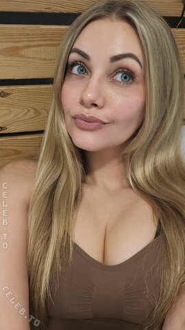 Sarah Milkowski nude photo 58