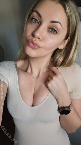 Sarah Milkowski nude photo 100