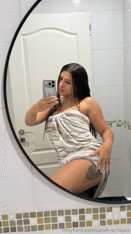 sarah-Schwarz nude photo 34