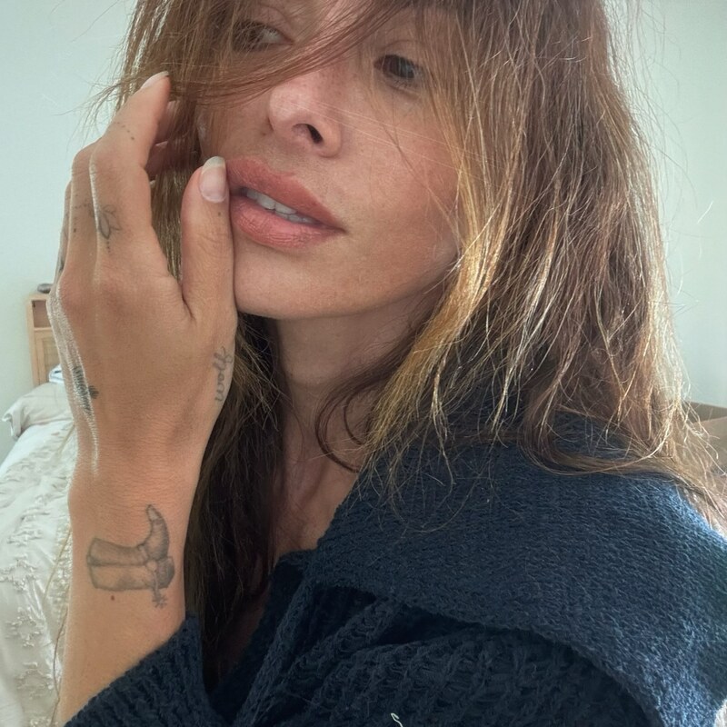 Sarah Shahi nude photo 7