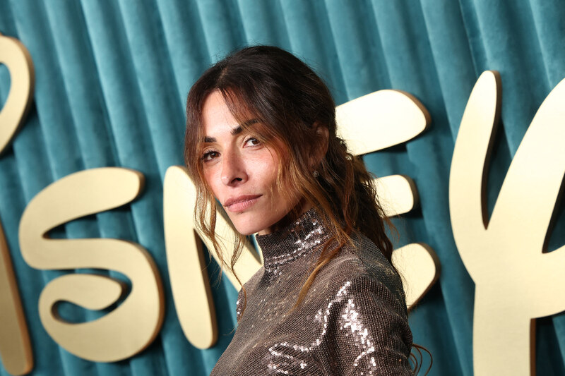 Sarah Shahi nude photo 3