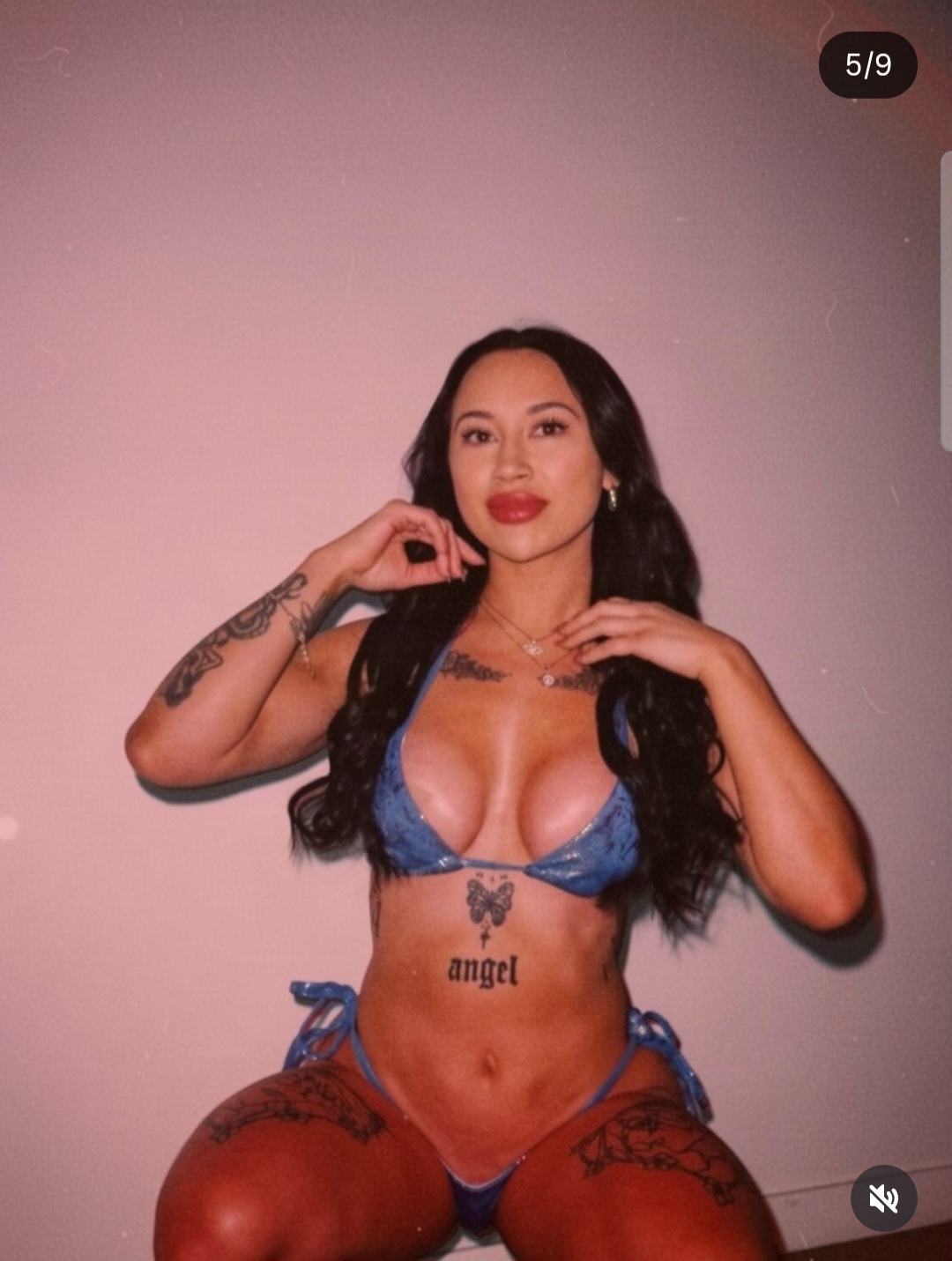 Sarah Strength nude photo 2