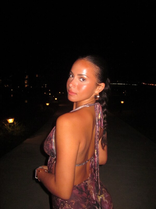 Sarah Tobon nude photo 7