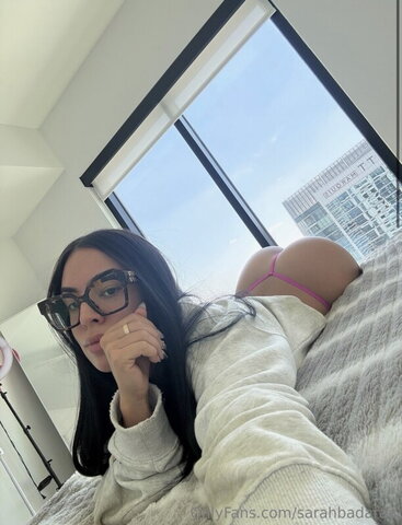 sarahbadaraa Fresh (1 photo)