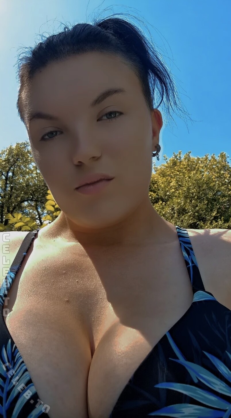 Sarah_Dead nude photo 1
