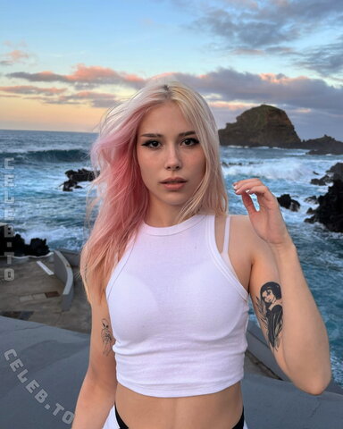 Sarahtoninx9_ nude photo 16