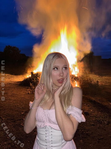 Sarahtoninx9_ nude photo 10