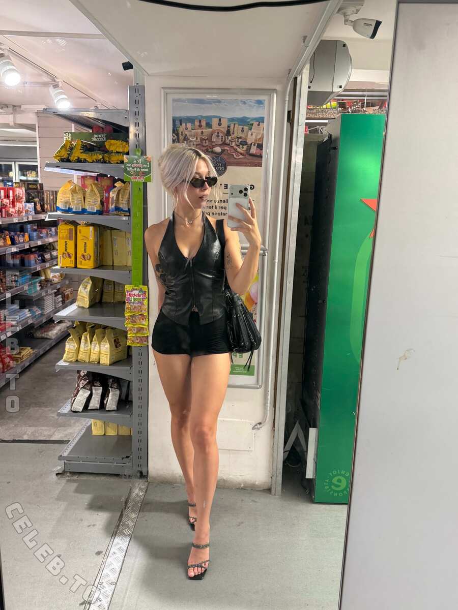 Sarahtoninx9_ nude photo 2