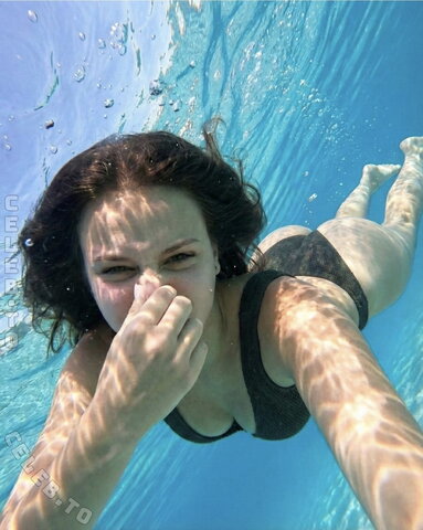 Saraklein nude photo 40