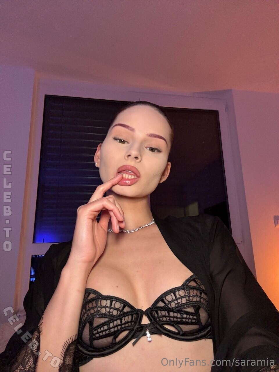 Sara_mia nude photo 2