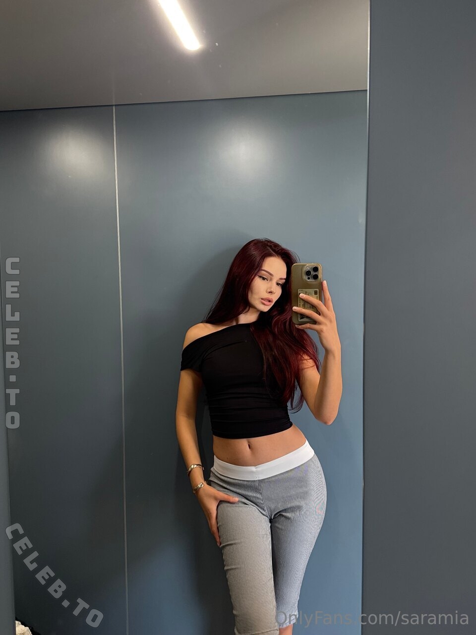 Sara_mia nude photo 10