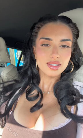Sararslan nude photo 4