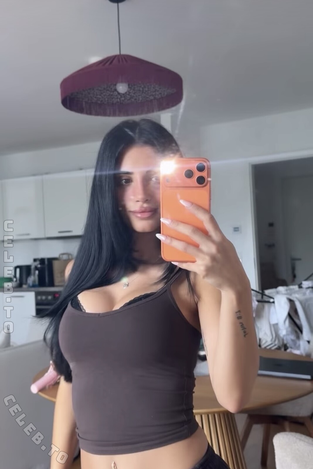 Sararslan nude photo 6