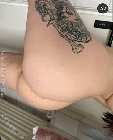 Sarii15.02 nude photo 14