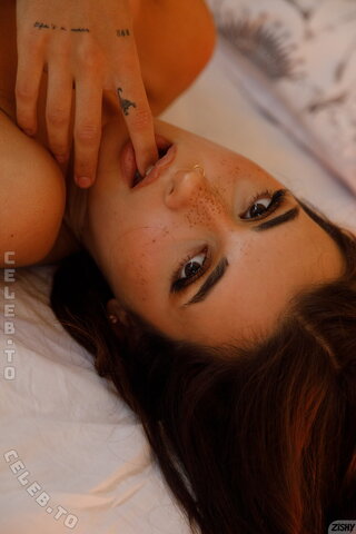 saryyc nude photo 52