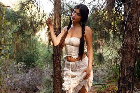 saryyc nude photo 33
