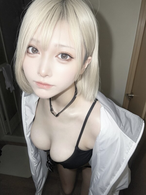 sasakure nude photo 5