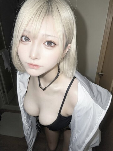 sasakure nude photo 1