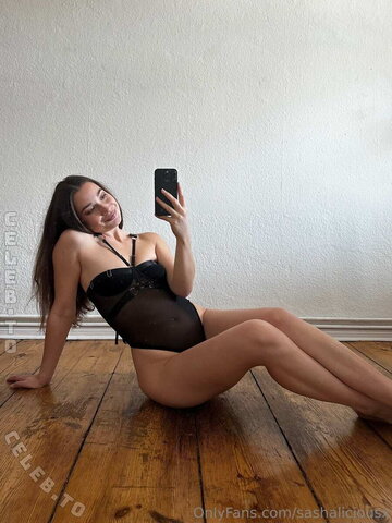 sashaliciousx nude photo 16