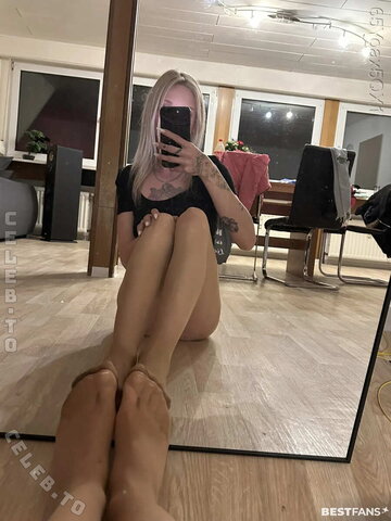 sassy100218 nude photo 8