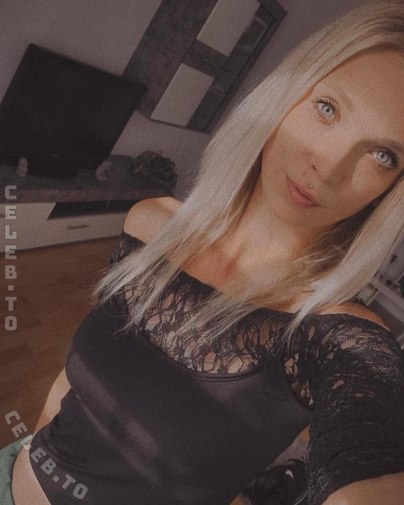 SassySas nude photo 5