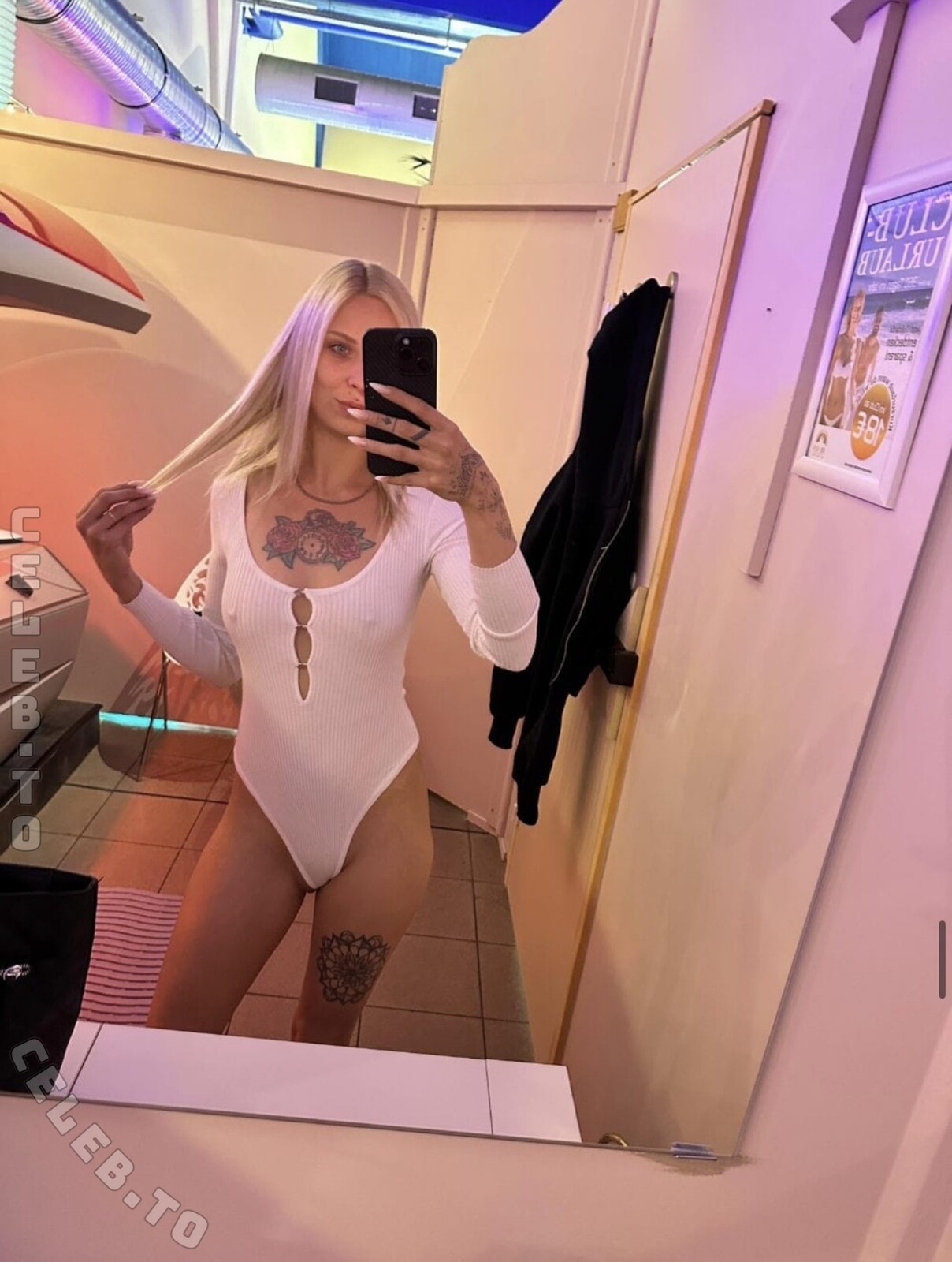 SassySas nude photo 7