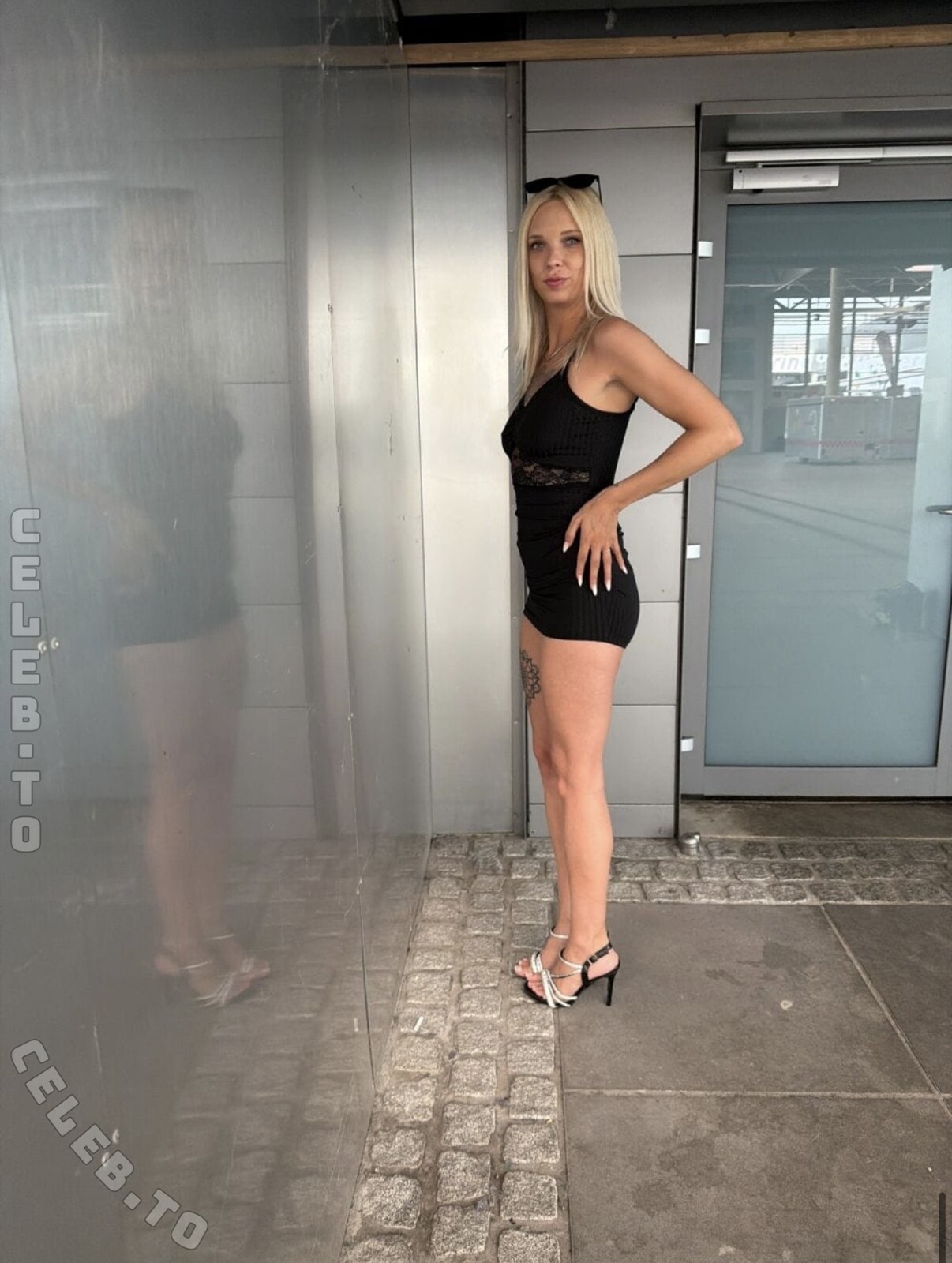 SassySas nude photo 15