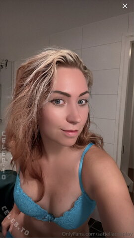 Satiella nude photo 10