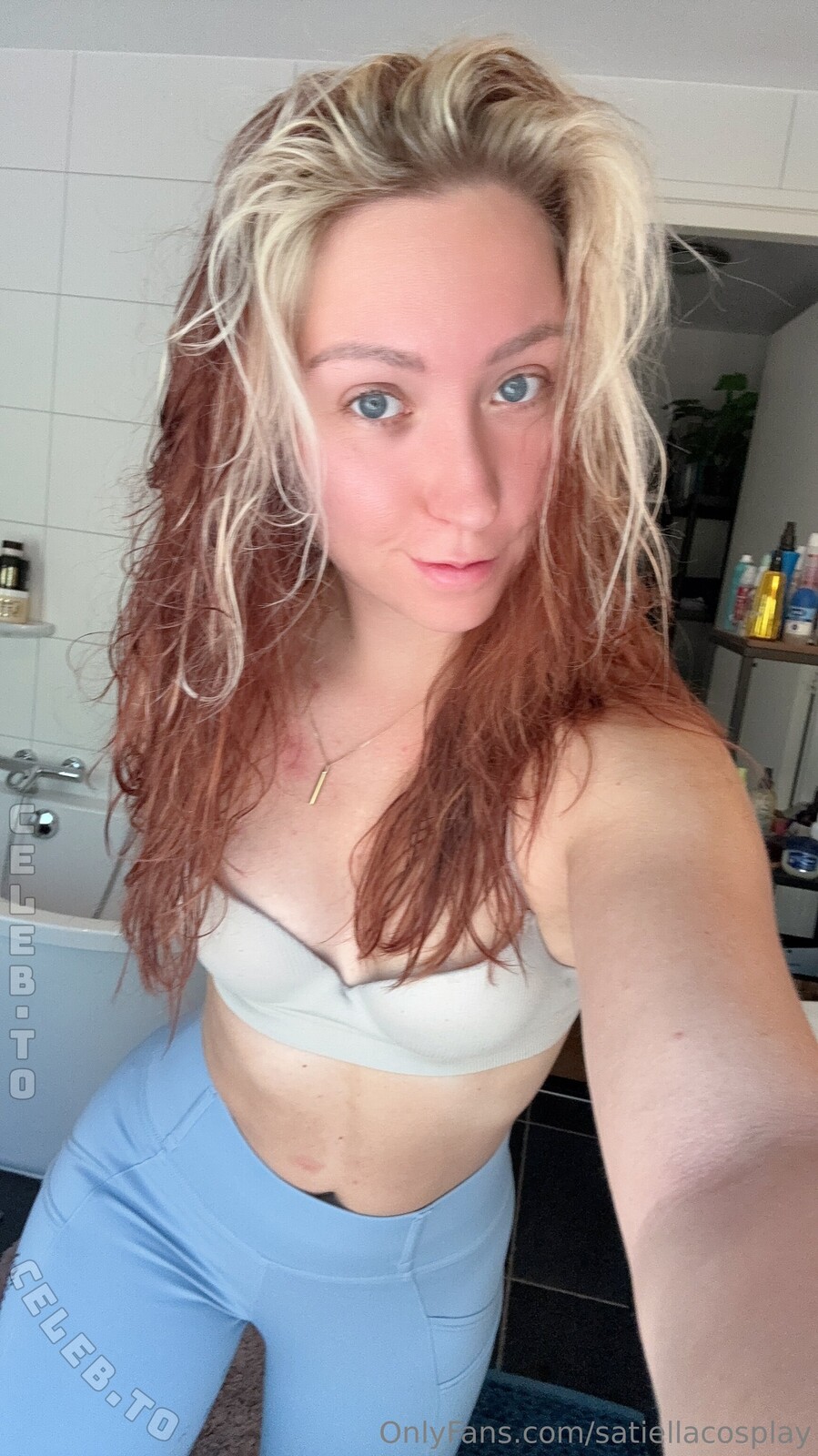 Satiella nude photo 11
