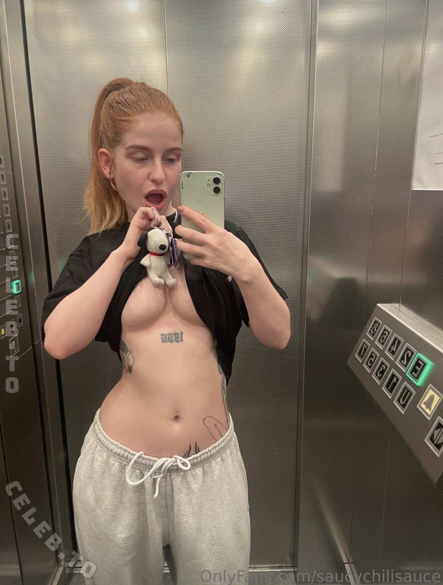 Saucychilisauce nude photo 6
