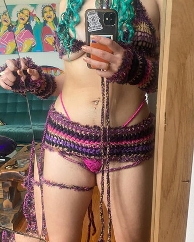 Savage.hine nude photo 7