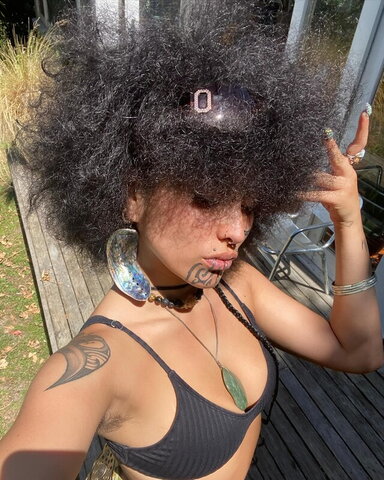 Savage.hine nude photo 4
