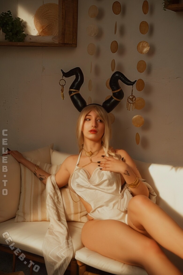 Savage.kitty666 nude photo 5