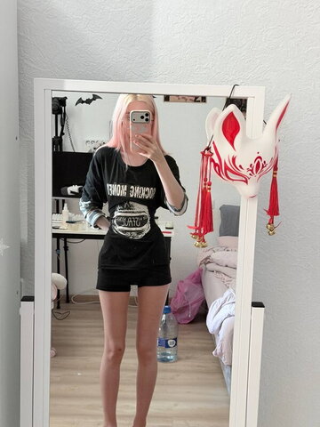 saya moon nude photo 1