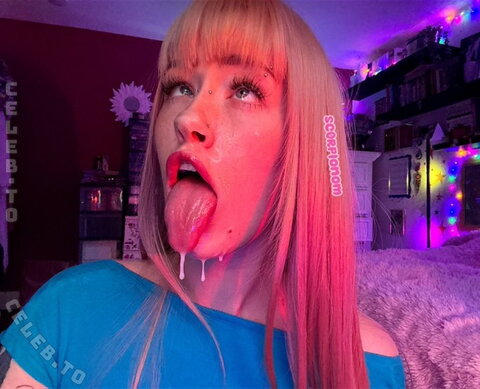 sc0rpionom nude photo 5