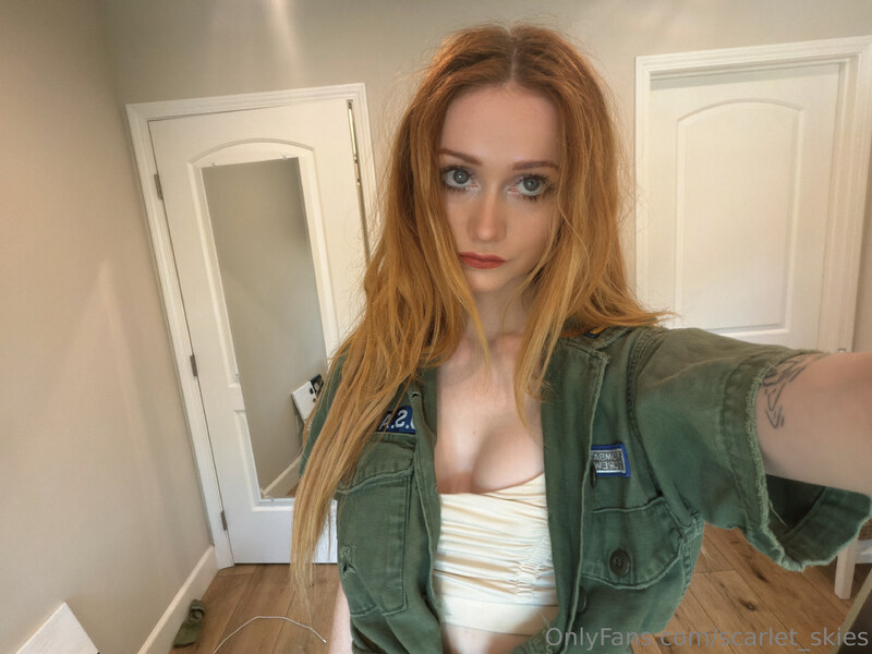 Scarlet Skies nude photo 3